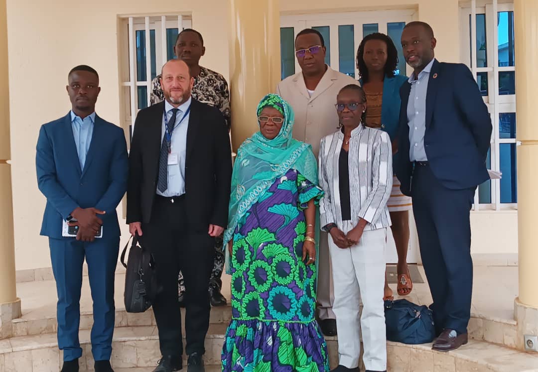 Lire la suite à propos de l’article Une délégation de l&rsquo;UNOWAS chez le Médiateur de la République Mme Awa Nana-Daboya